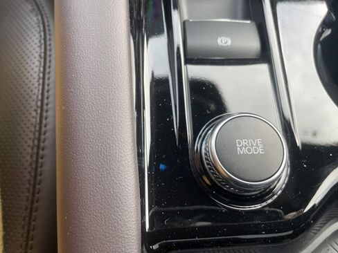 New 2026 Ford Explorer Platinum w/ LUX Leather Package image 43