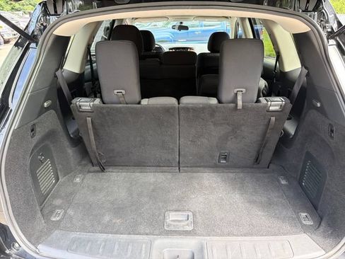 Used 2020 Nissan Pathfinder S AWD/4WD image 23
