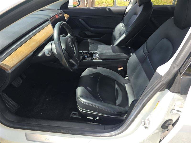 Used 2018 Tesla Model 3 Long Range RWD image 5