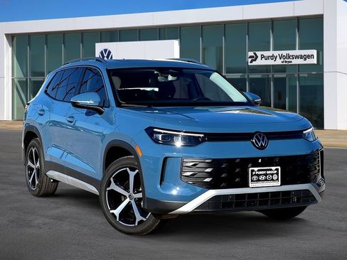 New 2026 Volkswagen Tiguan SE FWD image 1