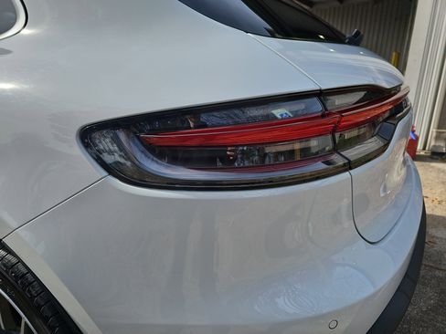 Used 2024 Porsche Macan image 36