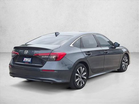 Used 2022 Honda Civic EX image 5