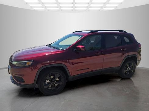 Used 2019 Jeep Cherokee Latitude Plus AWD/4WD image 4