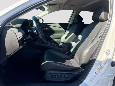 Used 2023 Honda Accord EX-L image 23