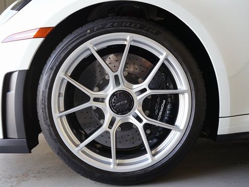 Used 2026 Porsche 911 GT3 image 40