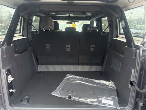 New 2025 Ford Bronco Heritage Edition image 36