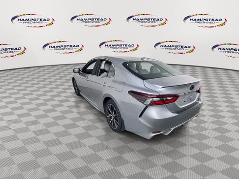 Used 2023 Toyota Camry SE AWD/4WD image 6