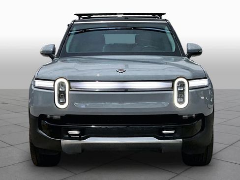Used 2025 Rivian R1S Adventure AWD/4WD image 3