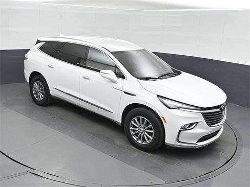 Used 2024 Buick Enclave Premium image 31