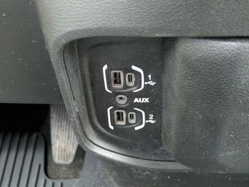 Used 2022 RAM 3500 Big Horn AWD/4WD image 14