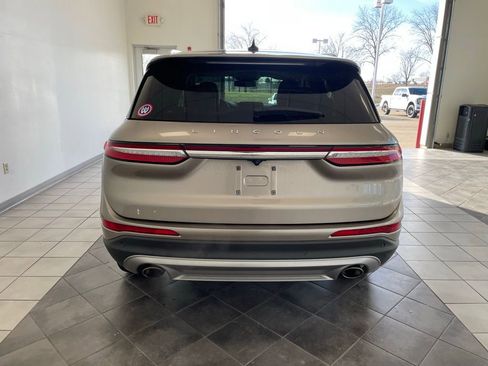 Used 2021 Lincoln Corsair AWD w/ Premium Package image 6