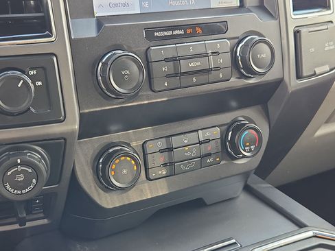 Used 2020 Ford F150 XLT w/ Equipment Group 302A Luxury RWD image 25