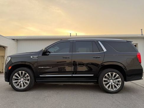 Used 2021 GMC Yukon Denali w/ Denali Premium Package AWD/4WD image 35