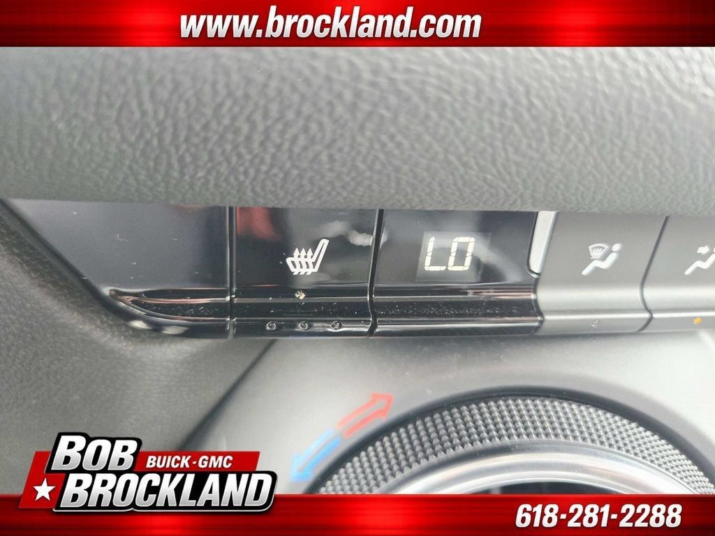 Used 2024 Chevrolet Blazer LT w/ Convenience Package FWD image 27