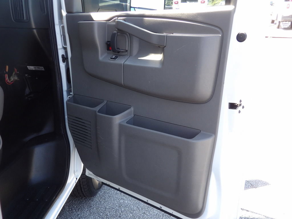 Used 2021 Chevrolet Express 3500 w/ Power Convenience Package RWD image 29