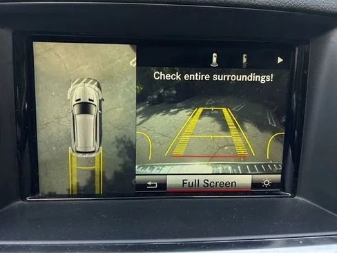 Used 2016 Mercedes-Benz GL 550 4MATIC image 32