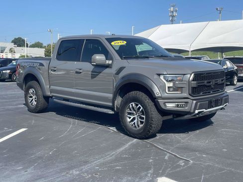 Used 2018 Ford F150 Raptor w/ Equipment Group 802A Luxury AWD/4WD image 2