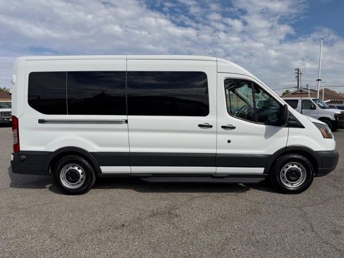 Used 2018 Ford Transit 350 XL image 4