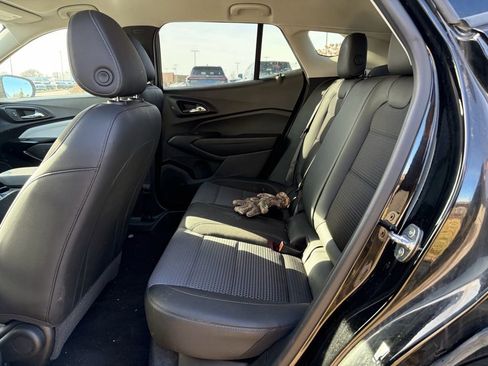 Used 2024 Chevrolet Trax LT w/ Driver Confidence Package image 9