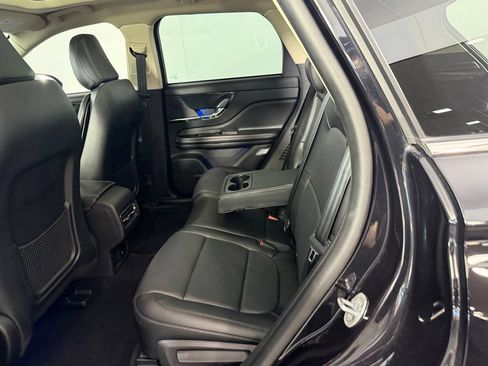 Used 2024 Lincoln Corsair Grand Touring AWD/4WD image 22