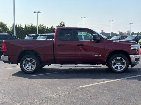 Used 2025 RAM 1500 Big Horn AWD/4WD image 4