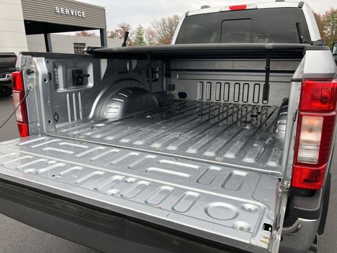 Used 2022 Ford F250 Lariat w/ Chrome Package image 10