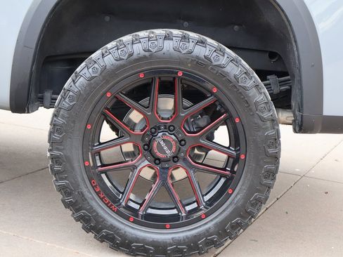 Used 2024 Chevrolet Silverado 1500 ZR2 w/ Technology Package image 44