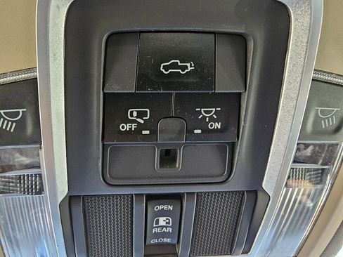 Used 2021 RAM 1500 Laramie image 52