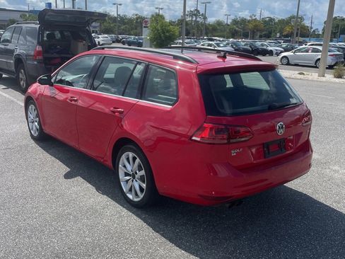 Used 2016 Volkswagen Golf SE FWD image 4