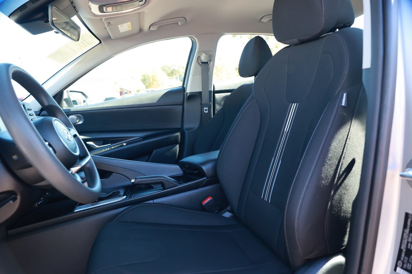 Used 2023 Hyundai Elantra SEL FWD image 20