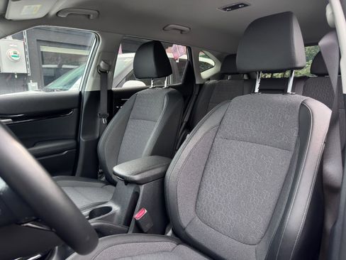 Used 2024 Kia Seltos S image 16