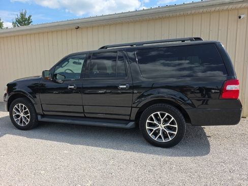 Used 2015 Ford Expedition EL XLT w/ Equipment Group 202A AWD/4WD image 8