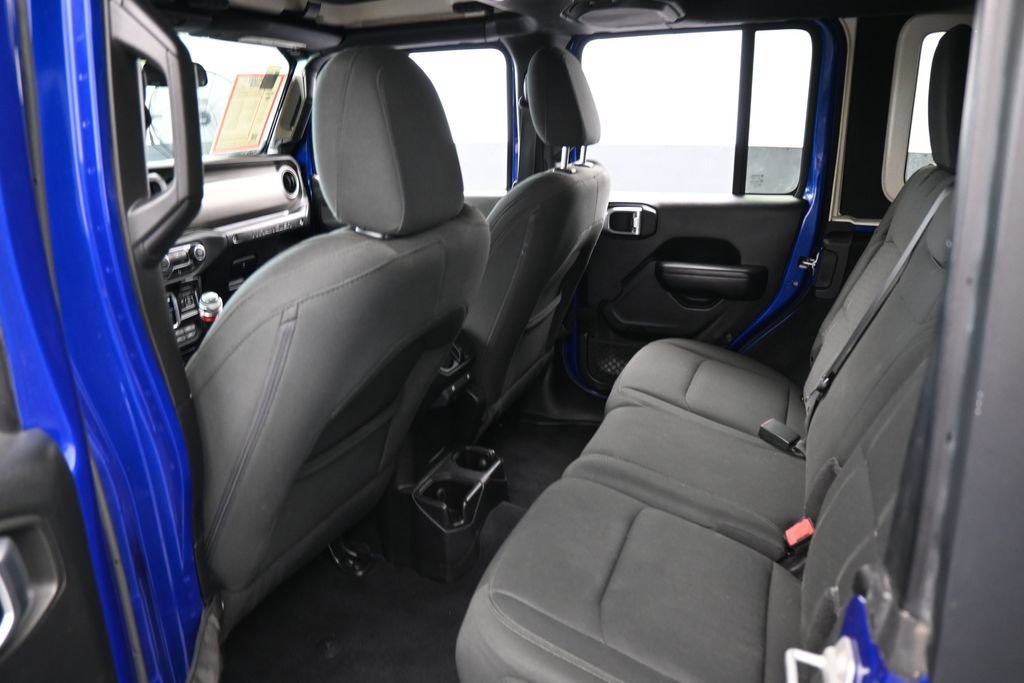 Used 2018 Jeep Wrangler Unlimited Sport S AWD/4WD image 33