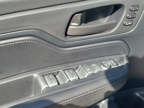 Used 2024 Honda Odyssey EX-L image 18