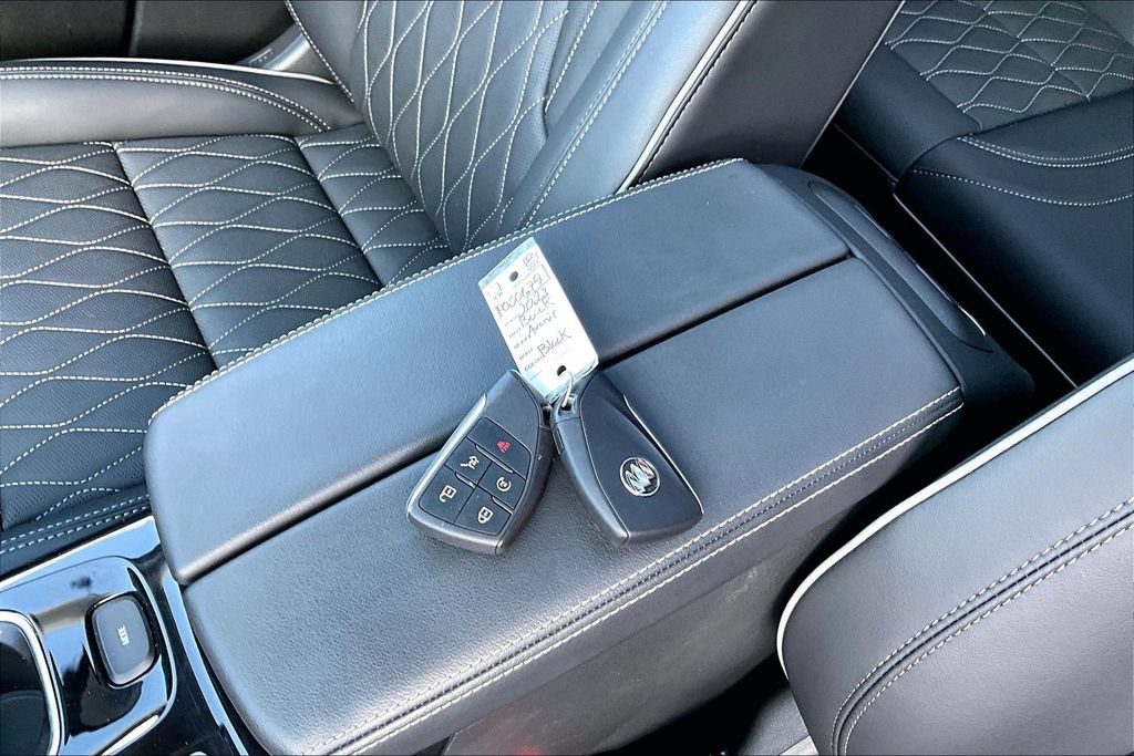Used 2023 Buick Envision Avenir FWD image 10