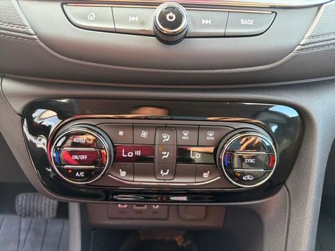 Used 2023 Buick Encore GX Select w/ Safety Package II AWD/4WD image 25