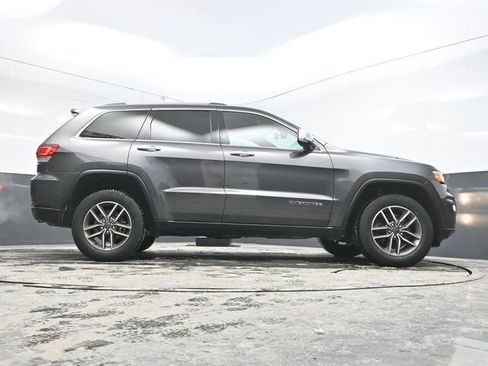 Used 2021 Jeep Grand Cherokee Limited image 36