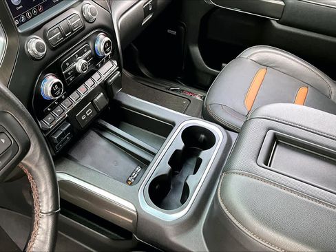 Used 2021 GMC Sierra 1500 AT4 w/ AT4 Value Package AWD/4WD image 17