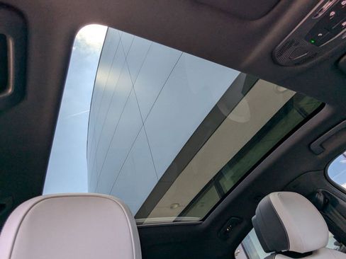 Certified 2025 Porsche Cayenne Coupe image 27