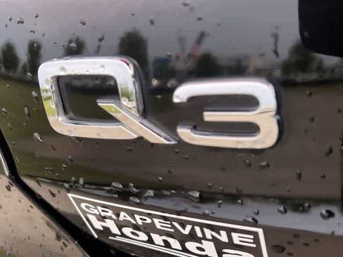 Used 2020 Audi Q3 2.0T Premium w/ Convenience Package AWD/4WD image 8