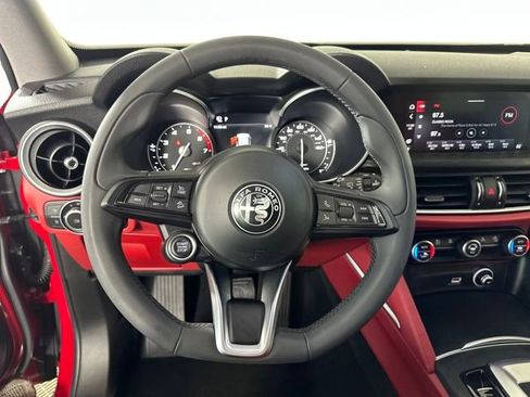Used 2021 Alfa Romeo Stelvio Sprint image 14