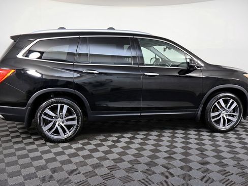 Used 2017 Honda Pilot Elite image 7