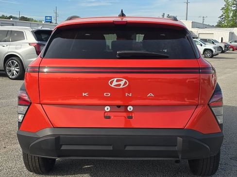 Used 2025 Hyundai Kona SEL image 4
