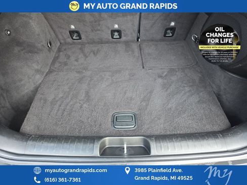 Used 2021 Jeep Cherokee Limited w/ Elite Package AWD/4WD image 24