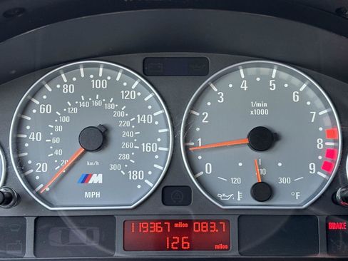 Used 2002 BMW M3 Convertible image 11