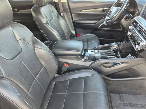 Used 2022 Kia Telluride EX w/ EX Premium Package AWD/4WD image 18