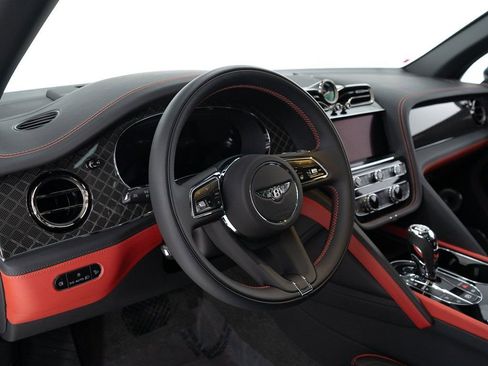 Certified 2025 Bentley Bentayga S Black Edition image 14