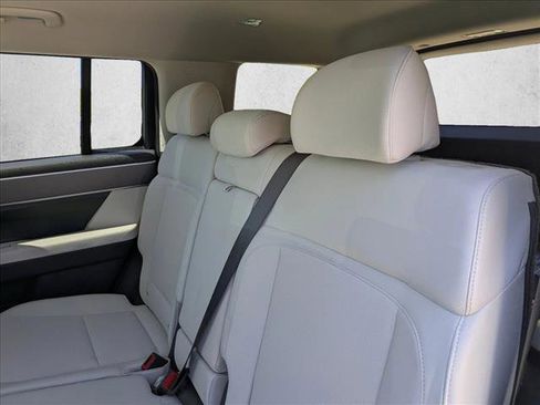 New 2026 Hyundai Santa Fe SE FWD image 18