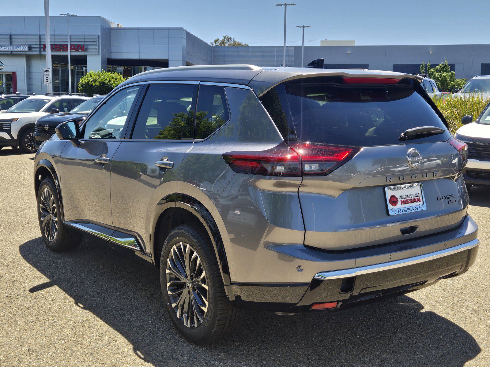 New 2026 Nissan Rogue Platinum AWD/4WD image 6