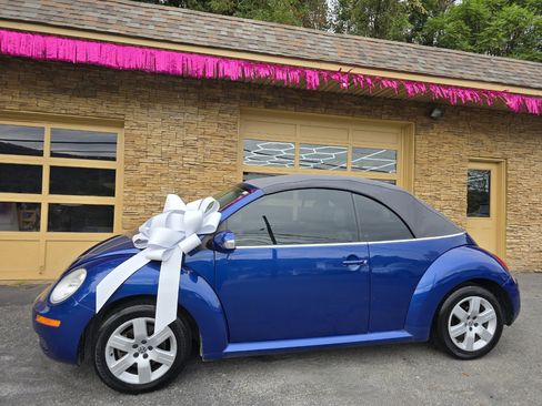 Used 2007 Volkswagen Beetle Convertible image 2